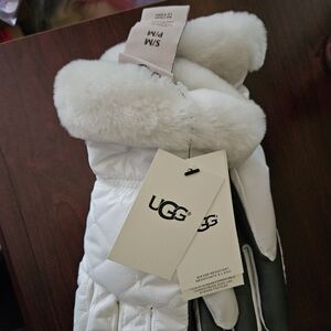 Ugg winter gloves
